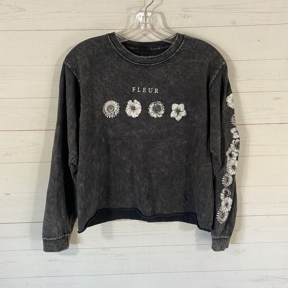 Chemistry Womens Long Sleeve Cropped 'Fleur' T-Shirt Sz Medium Gray Cotton